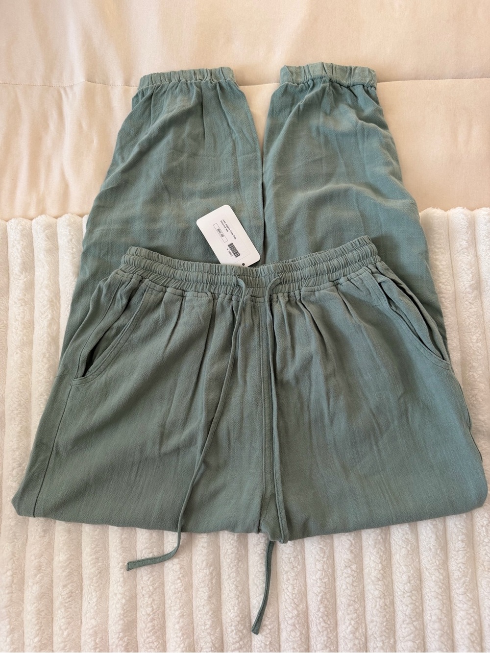 NWT easel jules joggers dusty sage - Picture 1 of 8